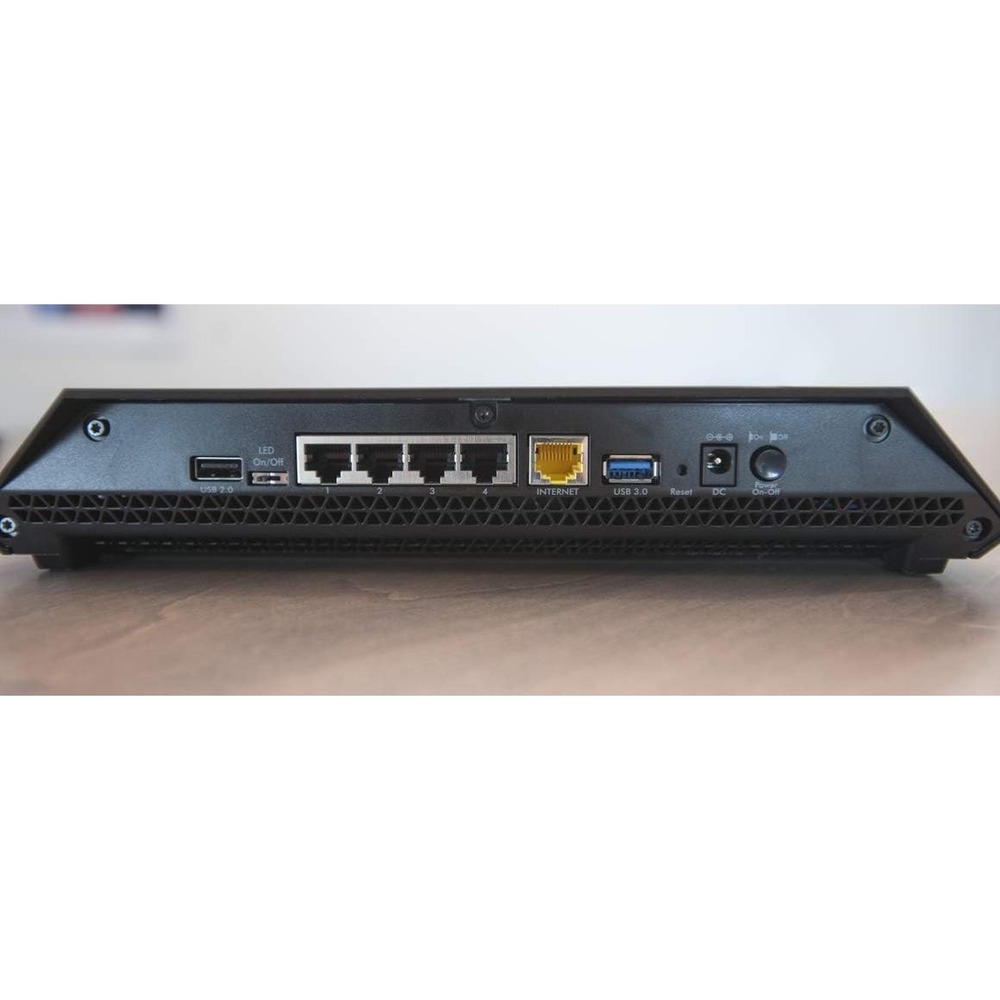 NETGEAR Nighthawk X6S Smart Wi-Fi Router (R8000P) - AC4000 Tri-Band Wireless - Picture 3 of 4